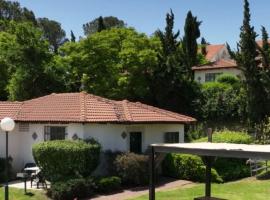 Shoresh Green Hills, hotel u gradu Šoreš