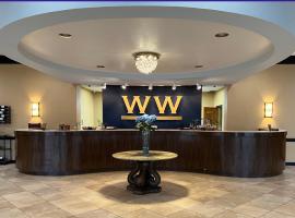 Historic Whispering Woods Hotel & Conference Center, hotel en Olive Branch