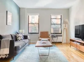 Central W Village 1BR Gym Doorman NYC-156