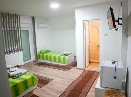 Rooms Busujok