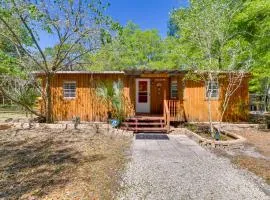 Peaceful Dunnellon Cabin with Fire Pit and Boat Dock!
