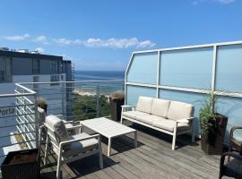 Penthouse for 6 people with sea view, viešbutis mieste Dzivnuvekas
