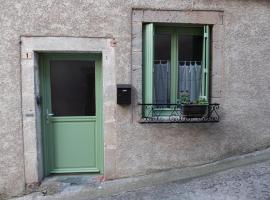 Maison d’Paula, cottage in Avène