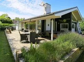 Seaside Retreat in Havnso-By Traum