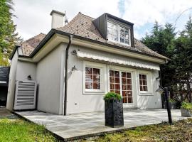 Haus am Stadtrand / Grünruhelage，維也納的Villa