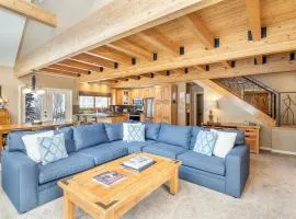 Huge Riverfront Deck, Walk Everywhere - Viking Lodge 100A condo