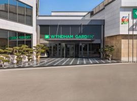Wyndham Garden Baku, hotel near Qara Qarayev Metro Station, Baku