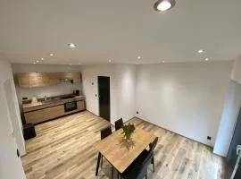 Wunderschöne 2,5 - Zimmer- Ferienwohnung mit Terrasse und Fernblick im Vordertaunus