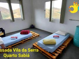 Pousada Vila da Serra - Quarto Sabiá, hotelli kohteessa Nova Lima