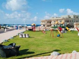 Lamera beach north-coast chalet - Families only, alojamento para férias em Zāwiyat al ‘Awwāmah