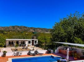 Casita Azahar Andalucia, villa in Alhaurín de la Torre