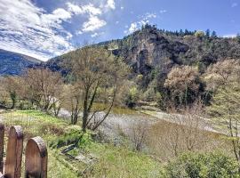 Viesnīca ar autostāvvietu Gorges du Tarn - Maisonnette à flanc de falaise pilsētā Sentenimī