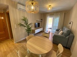 Arenales Sol y Playa Galatea II, pet-friendly hotel in Arenales del Sol