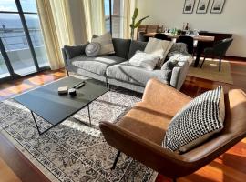 Ribeira Grande Ocean View Apartment, hotel i Ribeira Grande