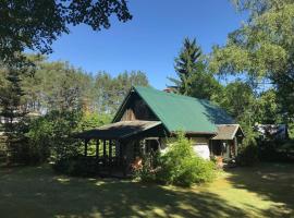 Cottage house-Augustow Primeval Forest, near lake, hotel i Płaska