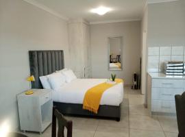Bella's self contained daily accommodation, hotel near Boswell Wilkie Circus, Meyerton