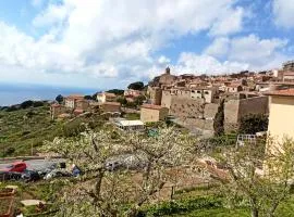 Appartamenti Giglio Castello