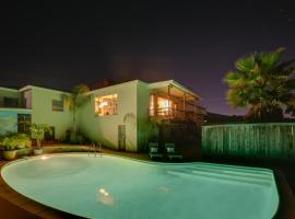 California Vacation Rental with Private Pool, Patio!, hotel Spring Valleyben