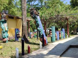 Villas del Carmen Hostal, camping em Palenque