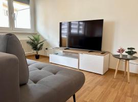 Central & Renovated Apartment - Near Train Station & City Center, holiday rental in Lugano