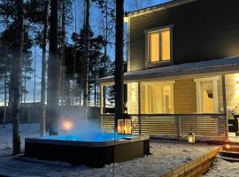 Viesnīca ar autostāvvietu Luxurious Villa Snow with Jacuzzi Rovaniemi