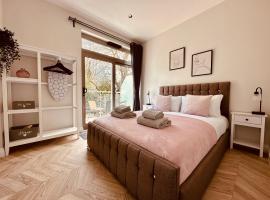 The Oasis - One bedroom apartment - Mudeford: Burton şehrinde bir otel