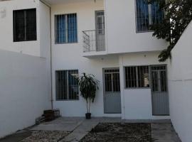 Casa D vacaciones/negocios/WiFi/CableTV/2Estaciona, hotel v destinaci Tuxtla Gutiérrez