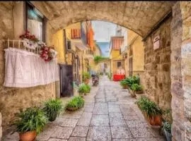 L'Incanto del Borgo Antico- Locazione Turistica