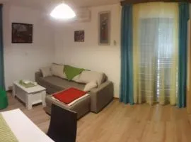Apartments Maikidan