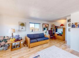 Mountain Vista - Barn, hotel in Hesperus