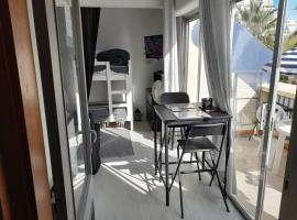 Studio cabine Romy, hotel com spa em La Grande-Motte