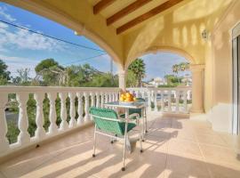 Villa Jesica - PlusHolidays, hotel in Calpe