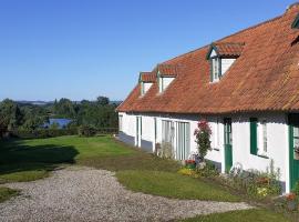 Chambres d'hôtes B&B Cote d'Opale La Fermette du Lac, bed and breakfast en Ardres