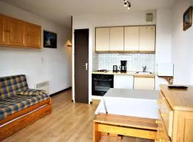 Appartement Auris, 1 pièce, 4 personnes - FR-1-297-306