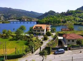 Casa Cosme, beach hotel in Braga