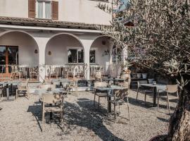 Albergo Ristorante Al Portico, hotel en Gerra