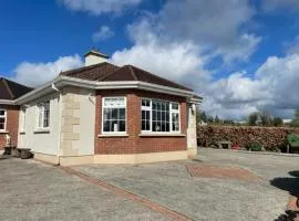 Hillside House - Rose Cottage