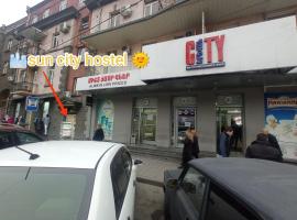 Sun city hostel, hotel en Ereván