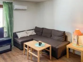 1 Bedroom Stunning Apartment In Sommen