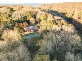 Lovely Home In Vattetot Sur Mer