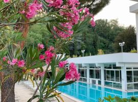 Hotel Terme Millepini, hotel sa bazenima u gradu Montegroto Terme