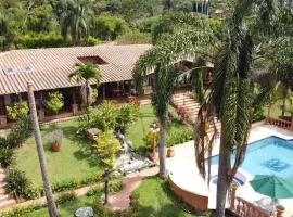 Finca hotel Villa Camila, hotel blizu znamenitosti Akva-park Parque de las Aguas, Kopakabana