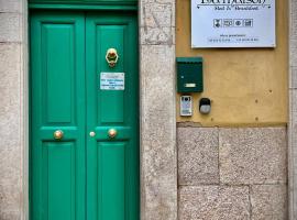 La Maison, hotel in Manfredonia