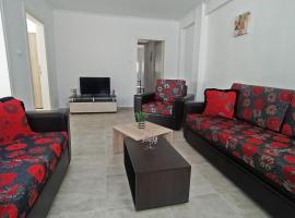Cozy ground floor house, apartment in Agia Triada