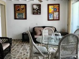 Departamento sobre Costera, 1min La Quebrada, 3m playas y yates