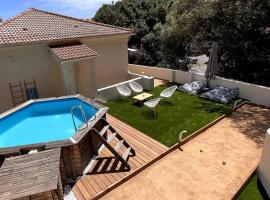 Villa entièrement rénovée avec piscine en plein coeur de Bastia - Corse, коттедж в Бастии