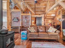 Secluded Black Hills Cabin, hotel v destinaci Nemo
