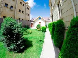 All Seasons Hotel Baku