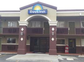 Days Inn by Wyndham Hot Springs, hotell sihtkohas Hot Springs