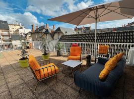 Accueillant T2 rénové clim centre ville terrasse, sewaan penginapan di Brive-la-Gaillarde